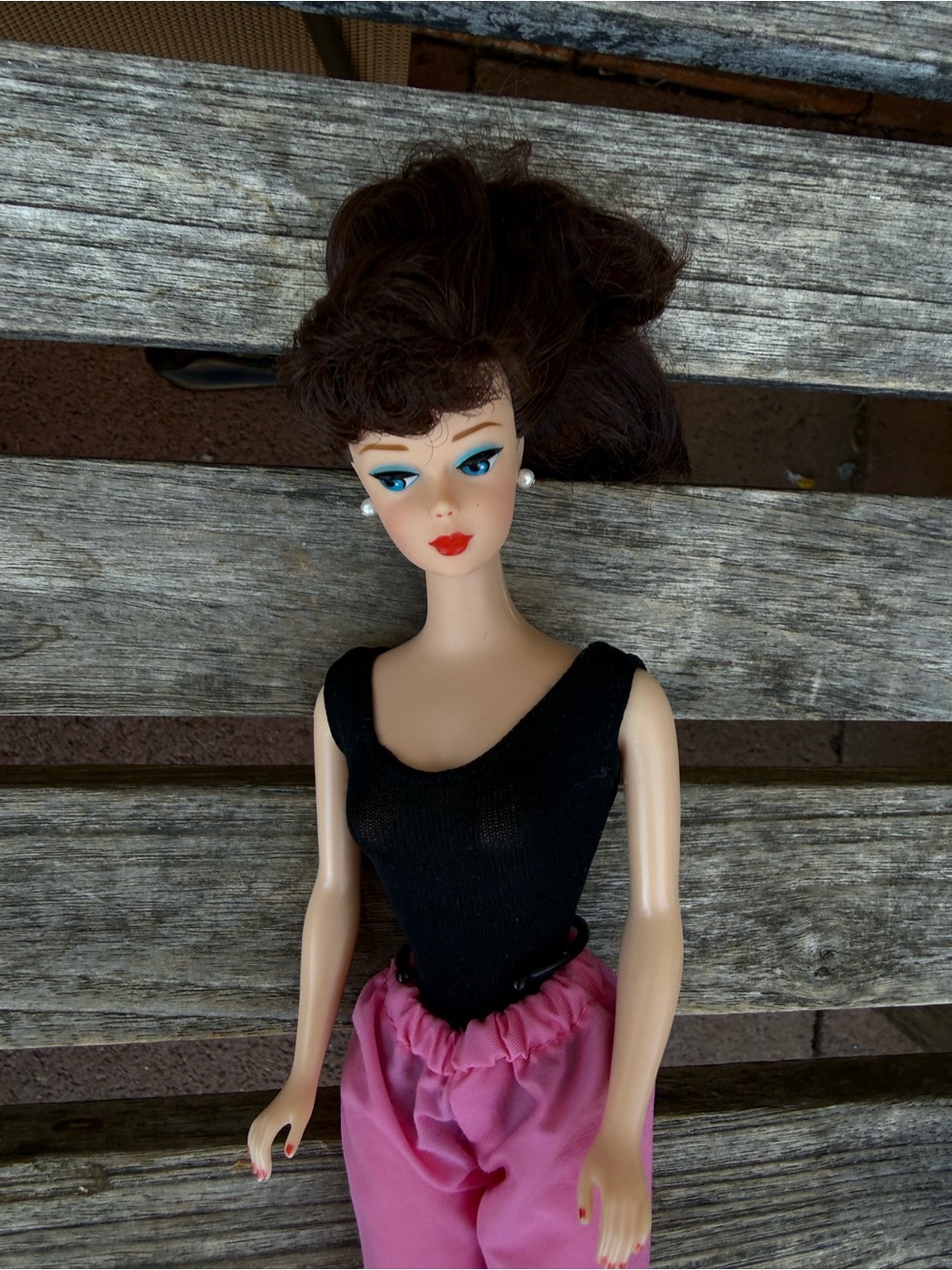 Vintage Barbie doll brunette blue eyes black pink outfit fully clothed rare htf